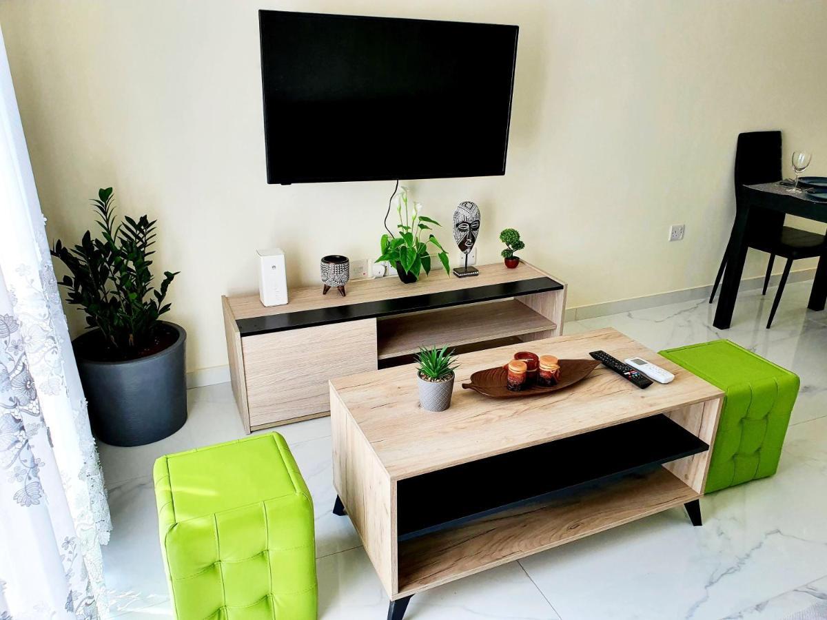 2 Bedroom Cozy Near Tourist Area, 200m From Sea Apartment